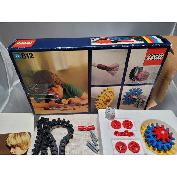 1974 LEGO SYSTEM D-812 GEAR SUPPLEMENTARY SET LEGO - Picture 7 of 8